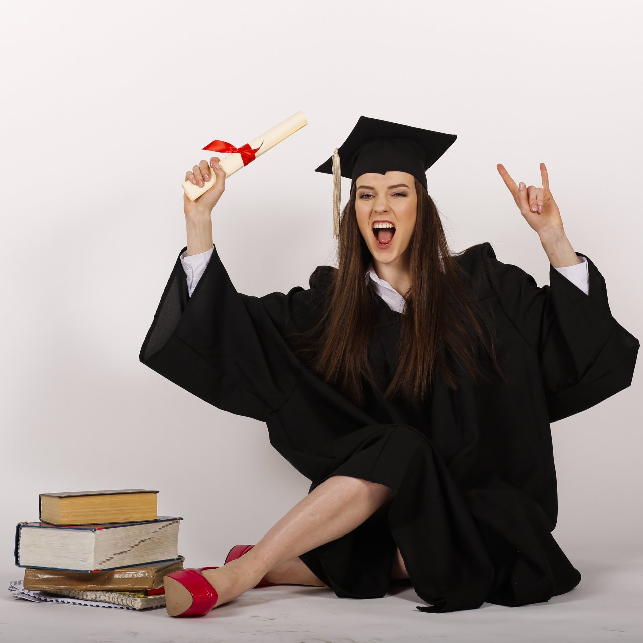 how-to-plan-a-college-graduation-party