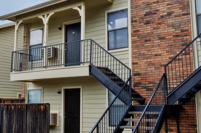 Staircase leading to Farrar West Apartments