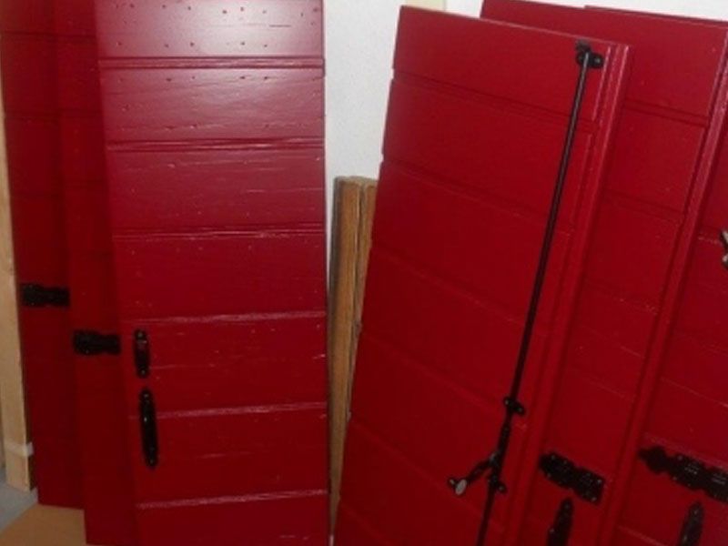 verniciatura porte in legno