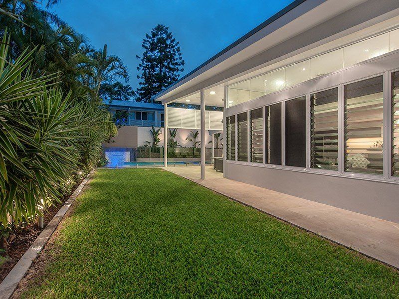 View of a house & the lawn