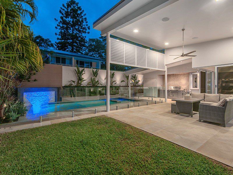 View of a house & the lawn