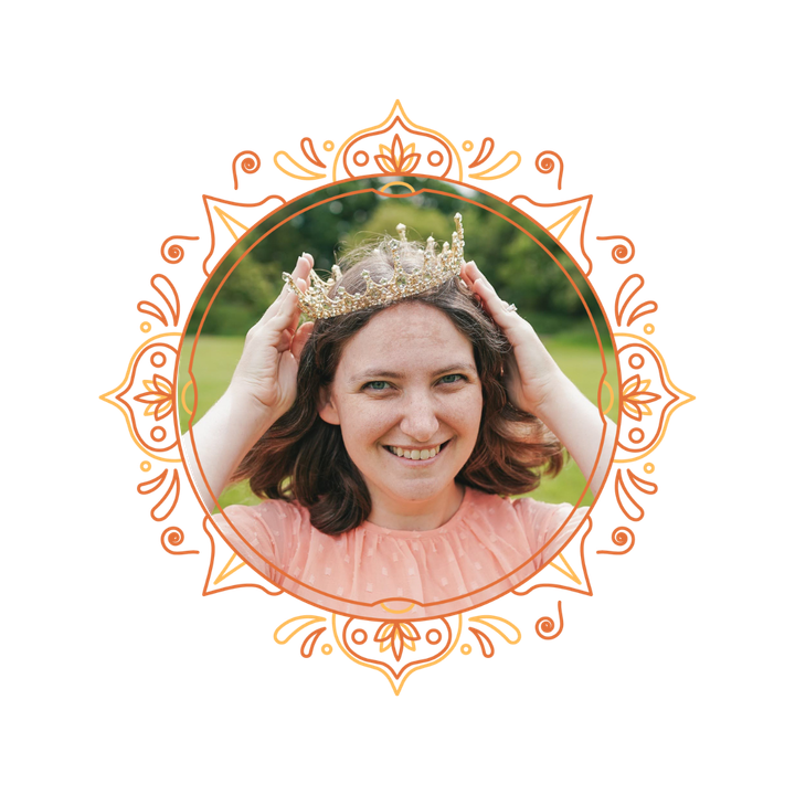 Rachel, owner of Virtual Rani, wearing a crown