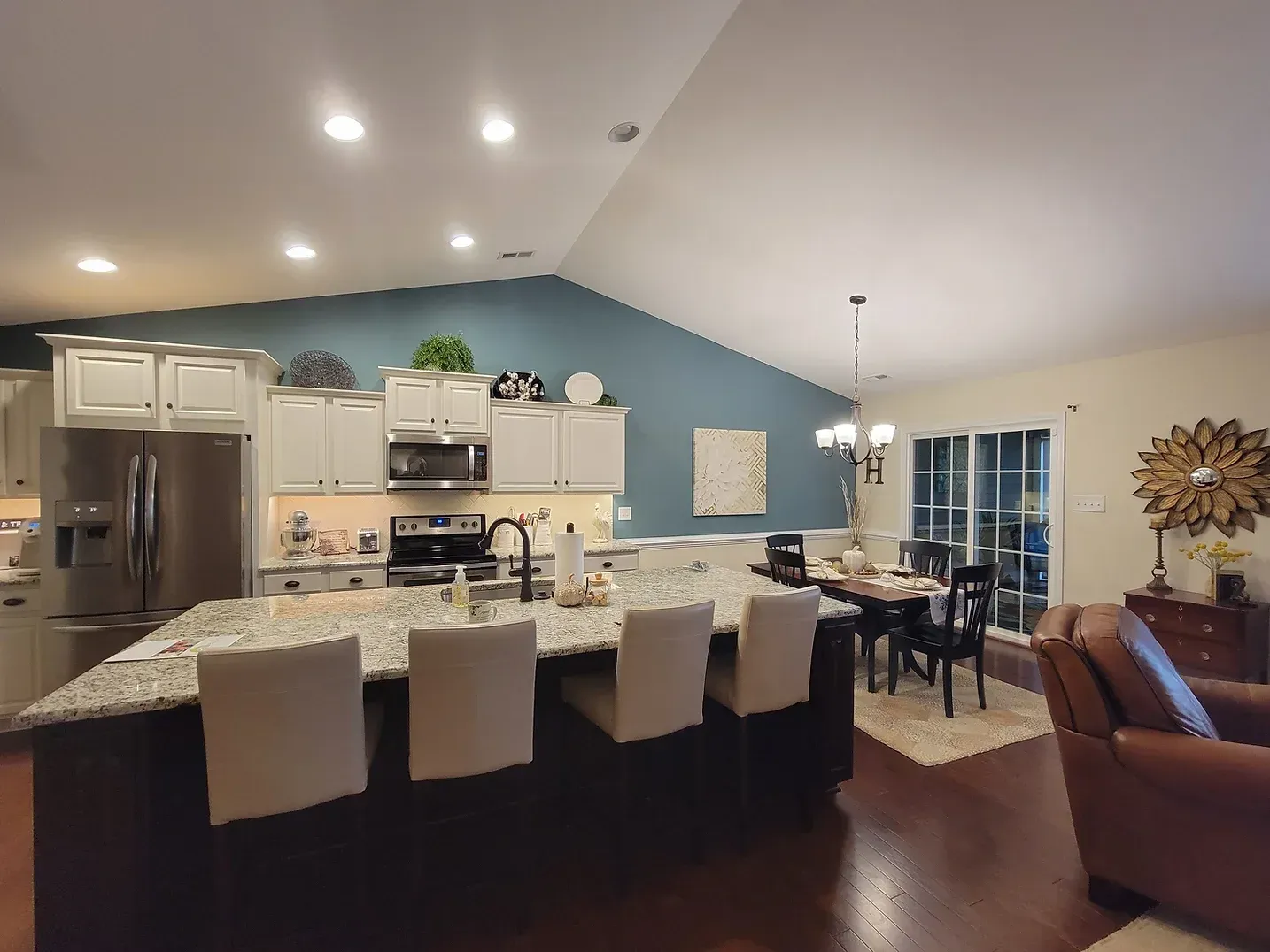 Accent Wall Teal
Kitchen Accent Wall