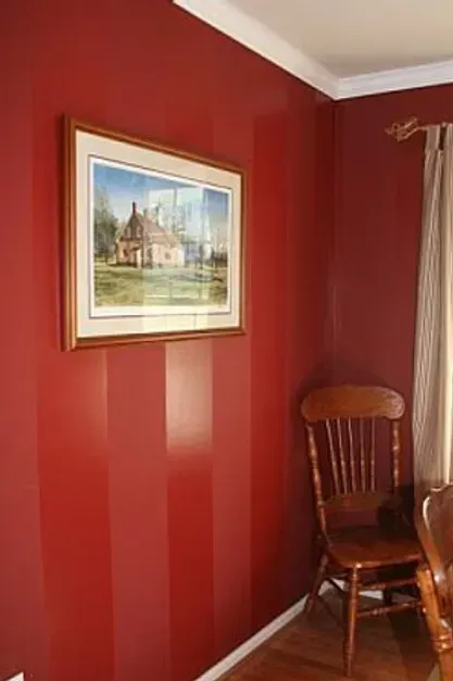 Red Striped Dining Room
Red Matte and Satin Stripes
