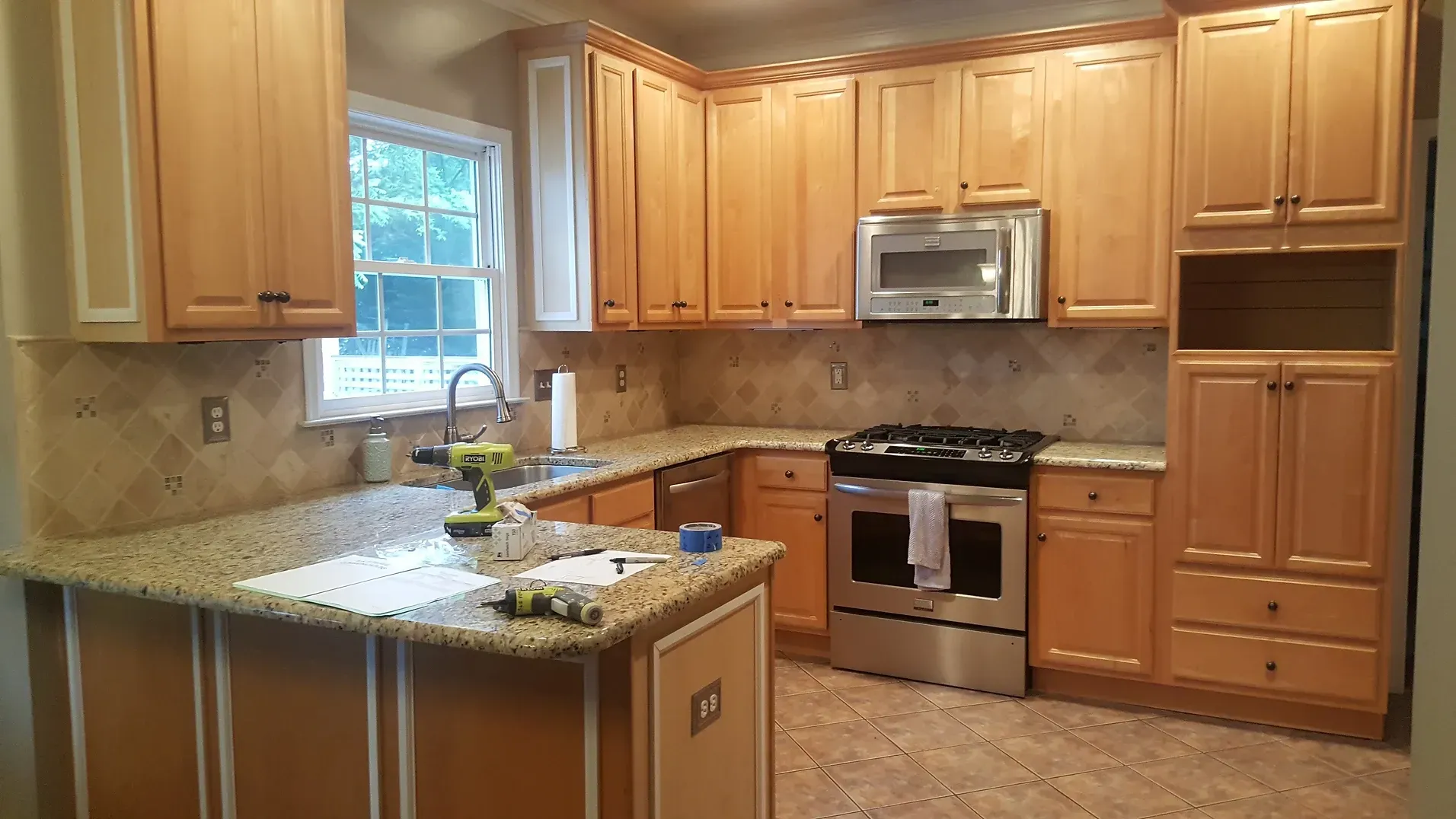 Oak Cabinets
Oak Cabinets before paint