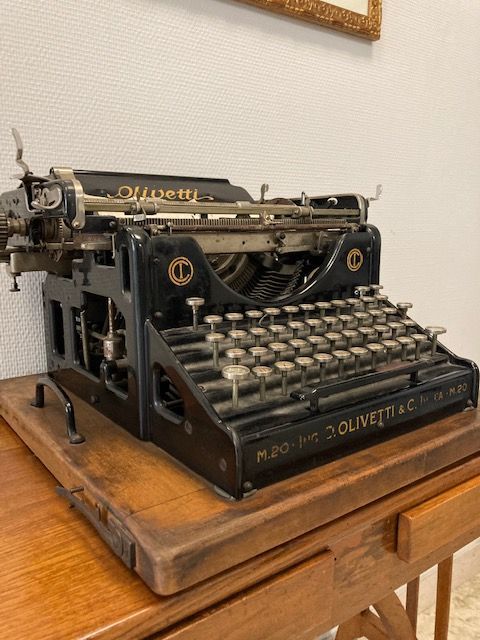 Particolare dello studio Storica macchina da scrivere