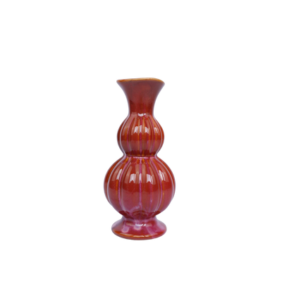 klein bolvaasje in wijnrode kleur