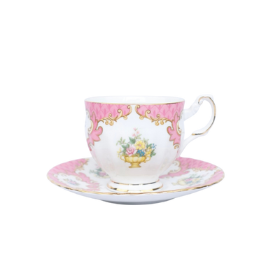 Vintage porseleinen kop & schotel – roze met sierlijke barokrand