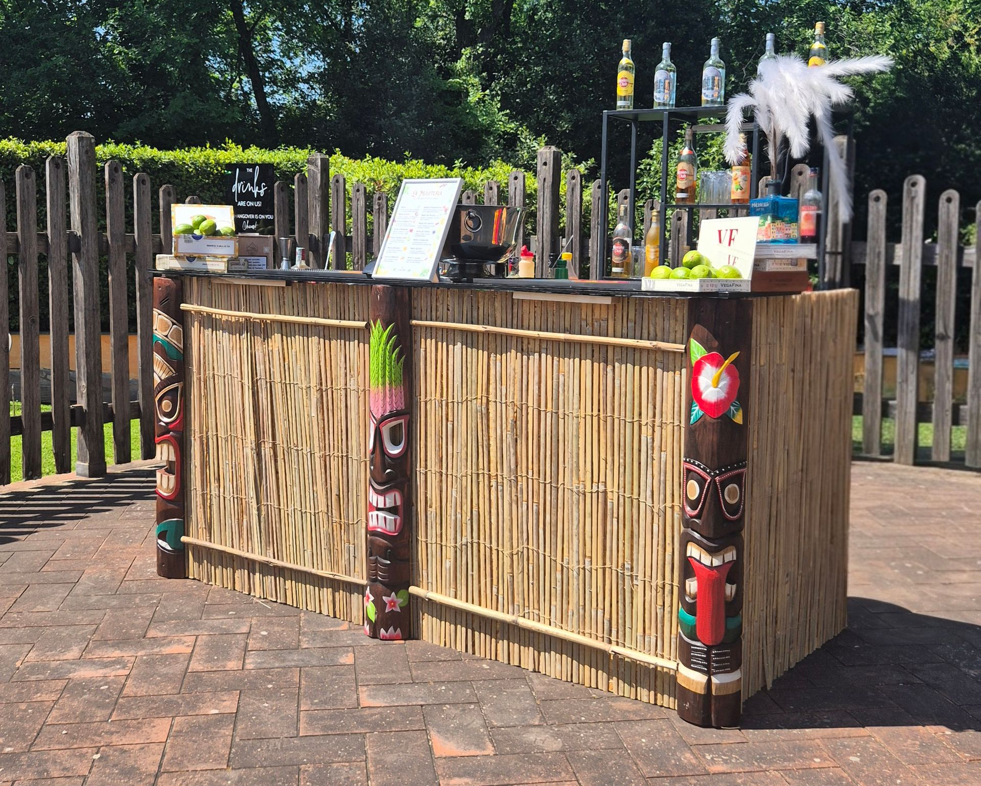 Tiki bar