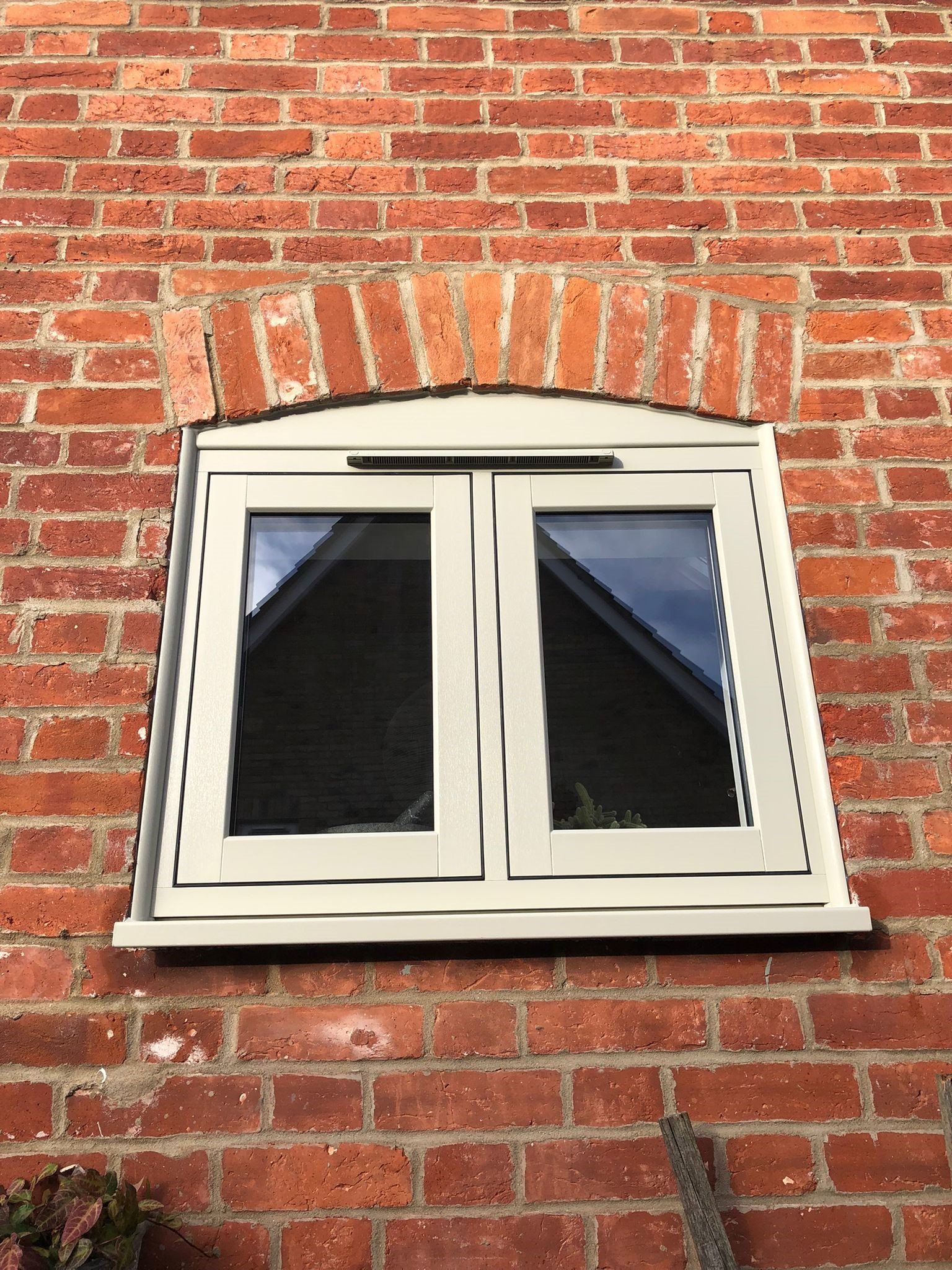 aluminium window installation