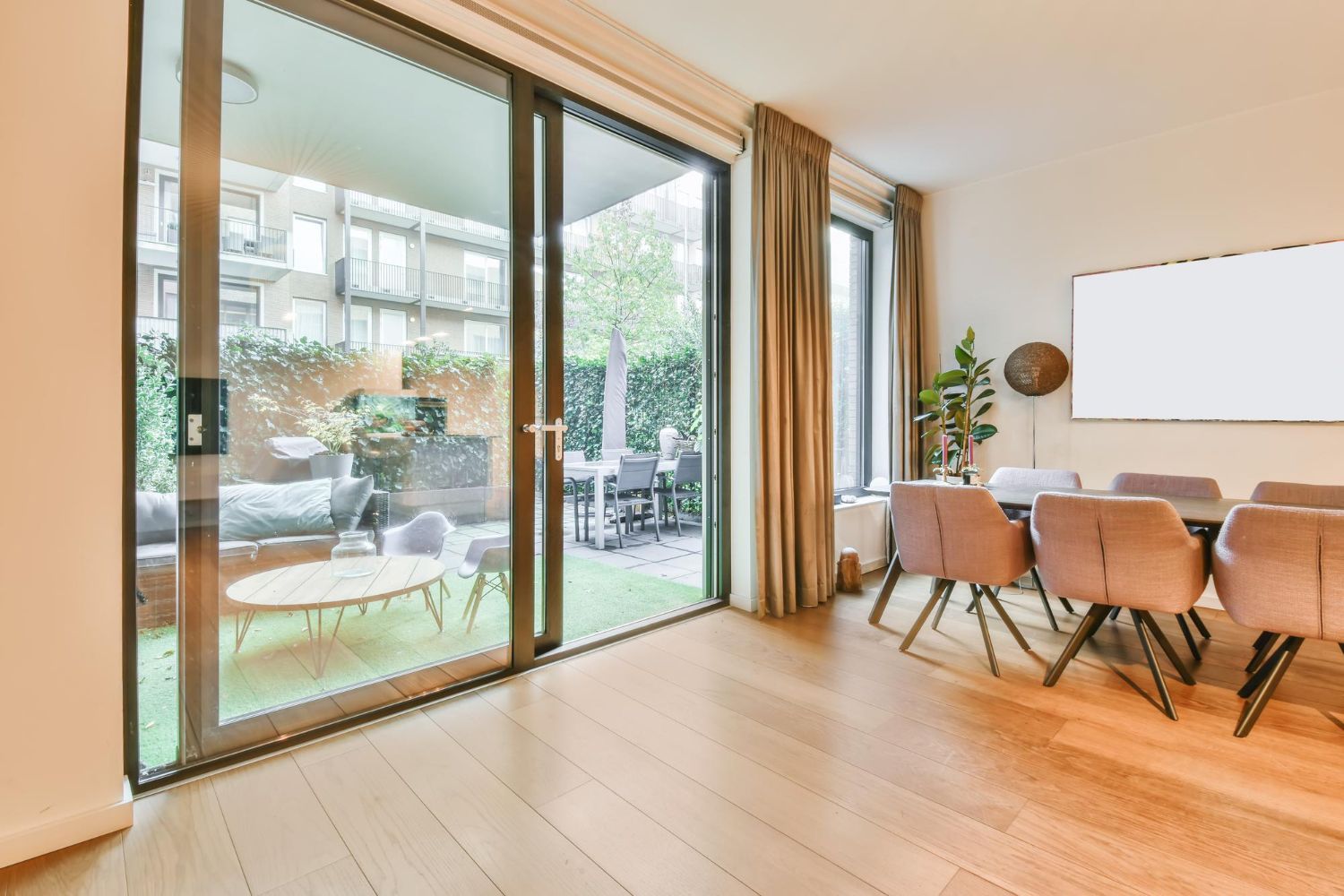 sliding doors