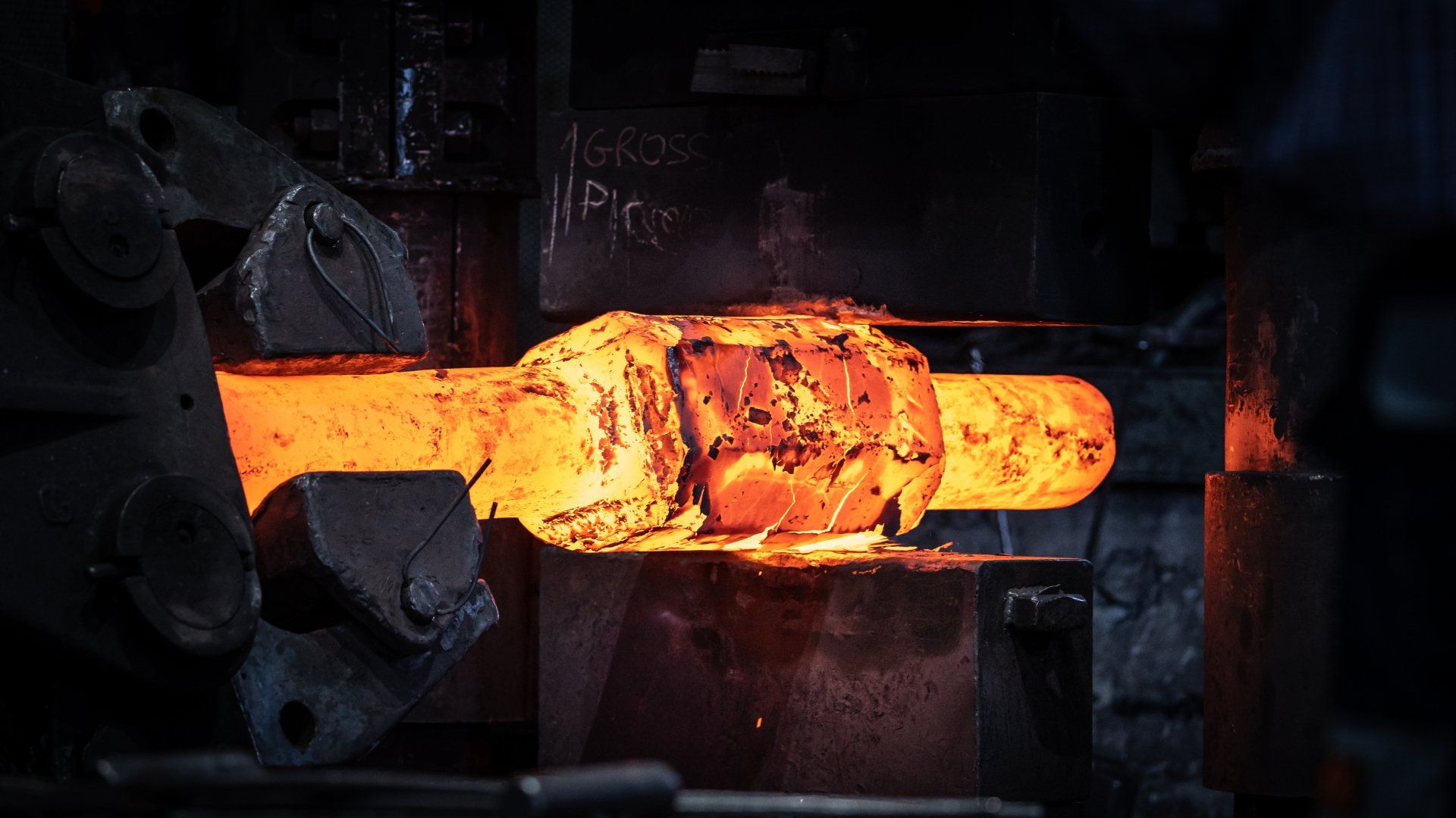 lavori di forgiatura