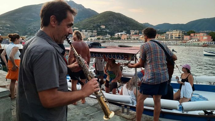 escursioni serale con aperitivo e musica dal vico Cinque terre Rosa dei Venti 5 Terre Boat Tours Levanto