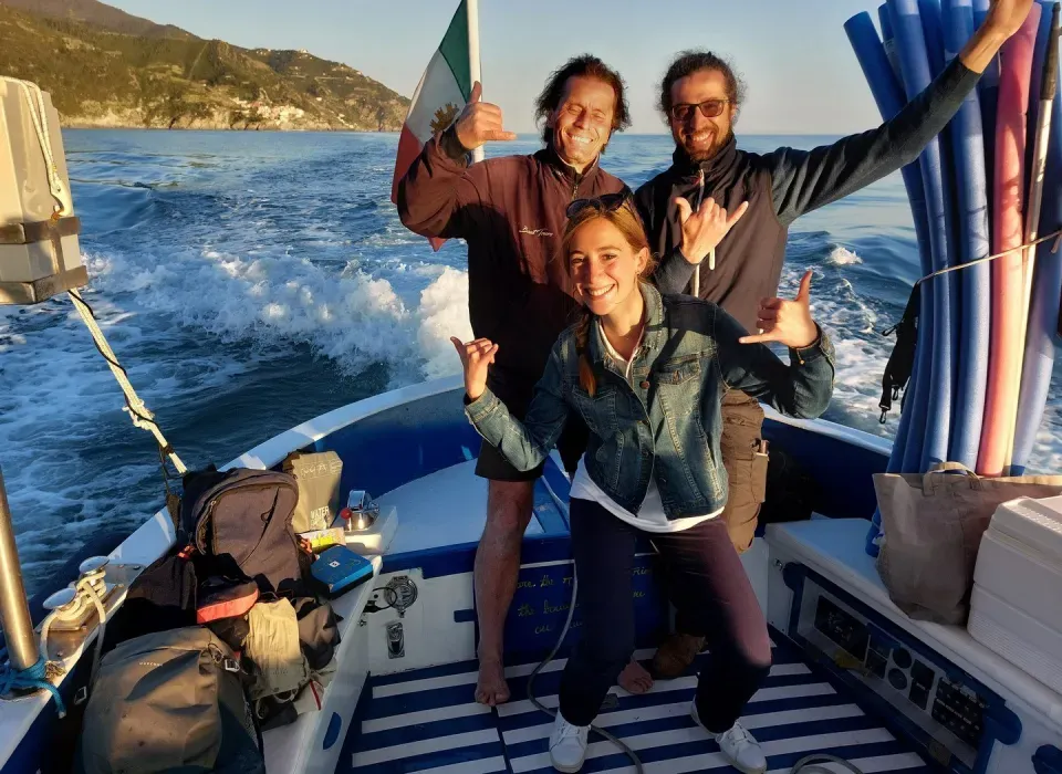 Barca Pequod tours sunset tramonto 5 Terre Rosa dei Venti boats Tours da Levanto