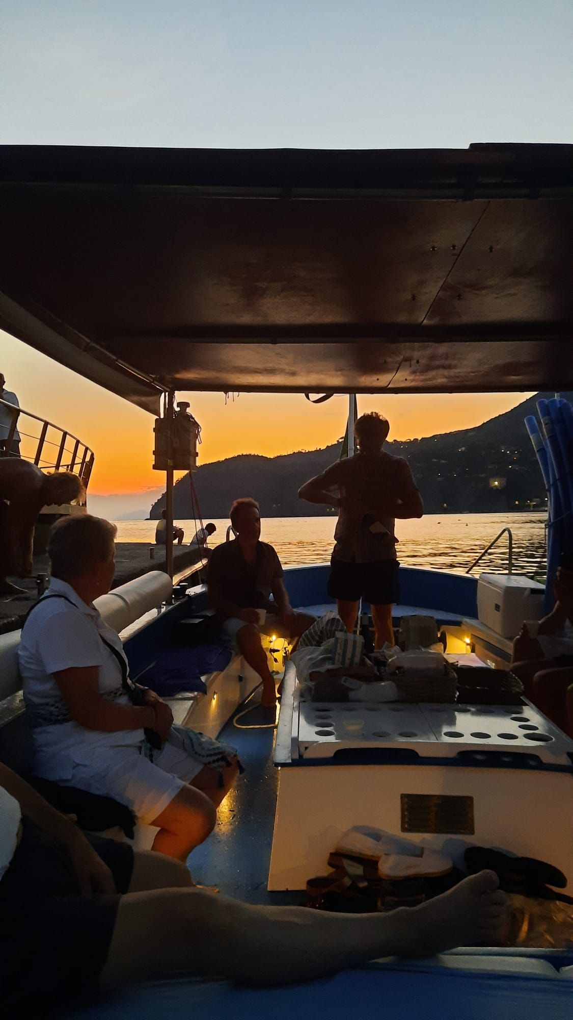 escursioni tramonto Monterosso Vernazza Manarola Riomaggiore 5 terre al tramonto Rosa dei Venti 5 Terre Boat Tours Levanto