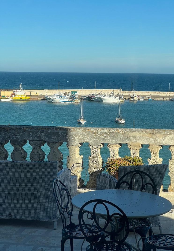 intimate couple experience in puglia with food and local culture