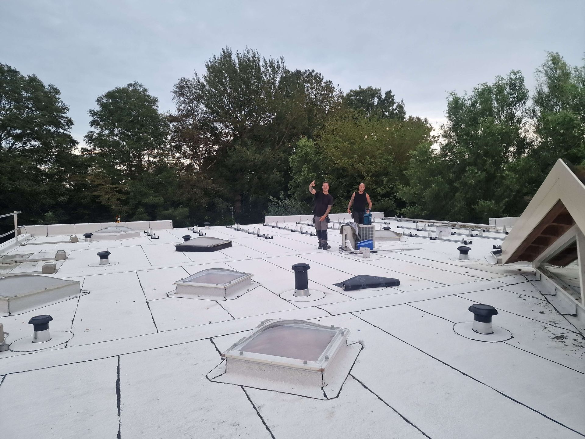 verduurzaming witte dakbedekking zuidholland door vdp dakbedekking