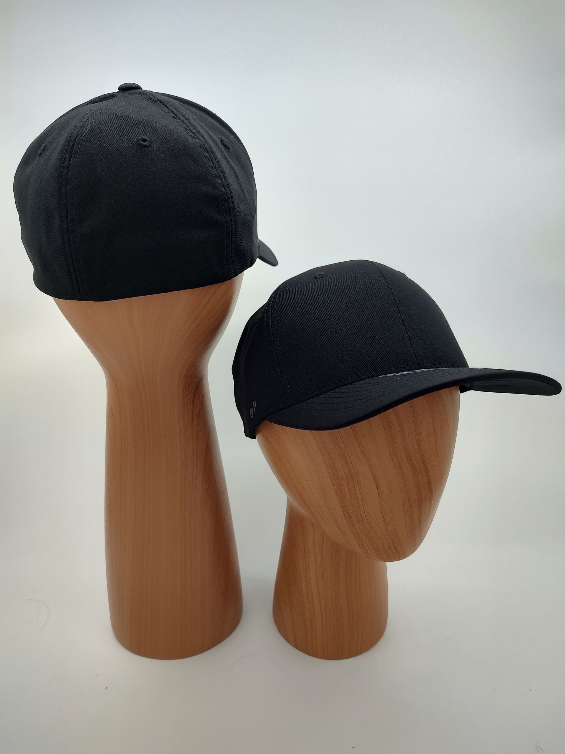 FITTED CAPS