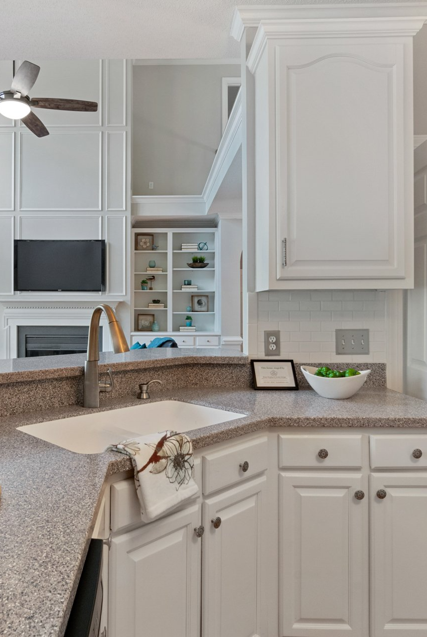 kitchen countertops and faucet accessories