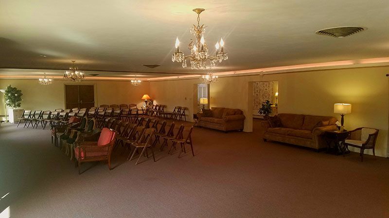 Schilling Funeral Home Il Viewing Room 1