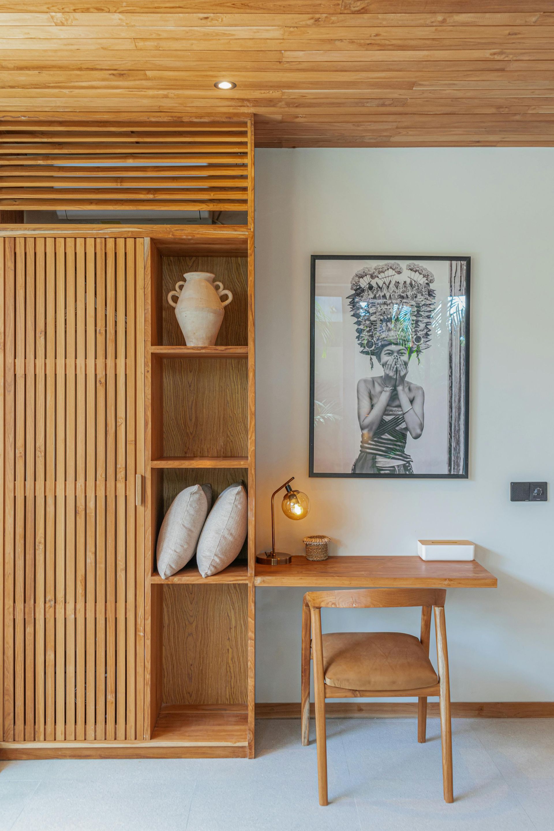 loungeroom storage