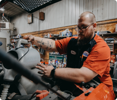 Coopersville Mechanic at Work | Auto Source Of West Michigan