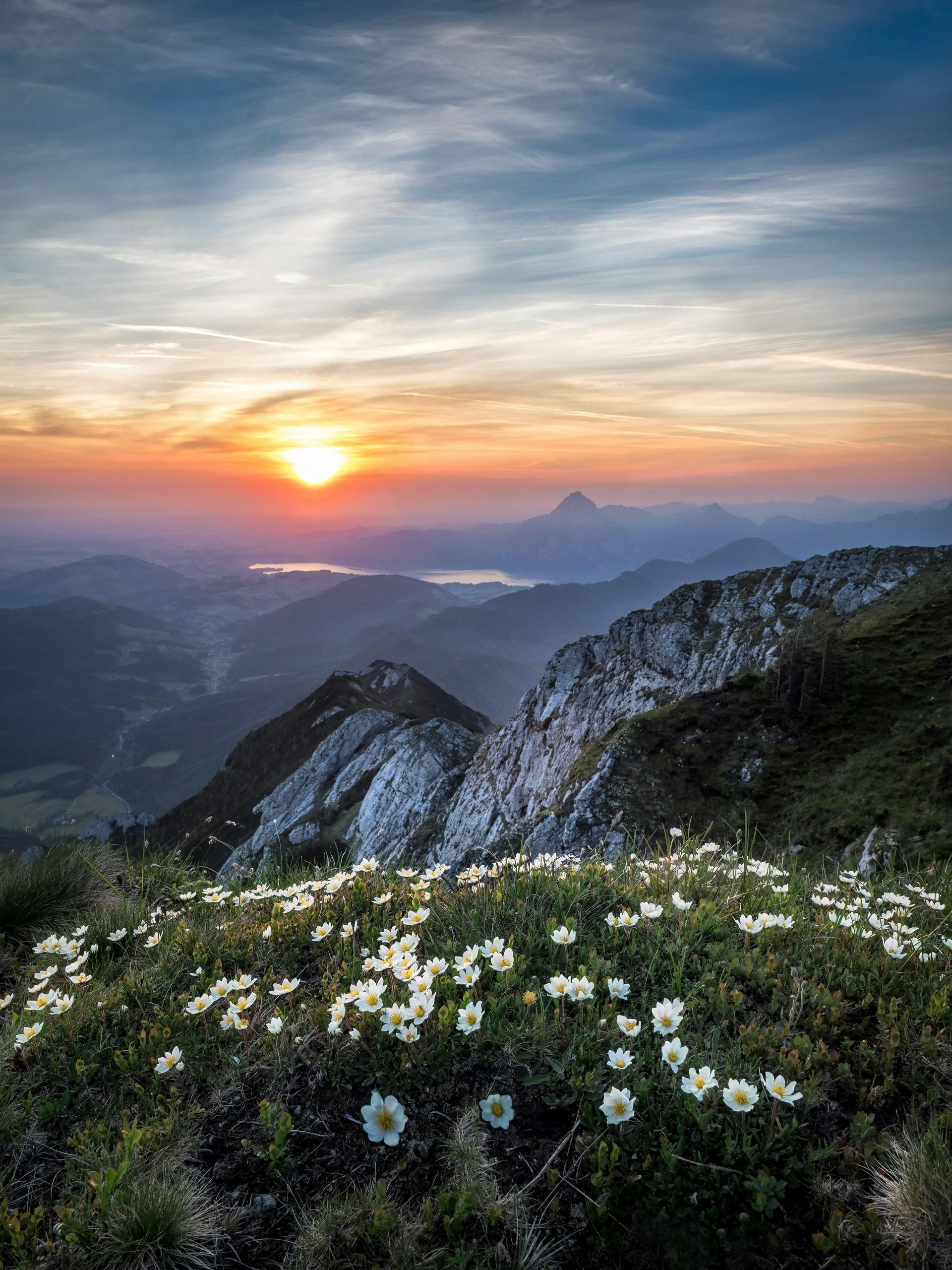 A sunrise over the mountains
