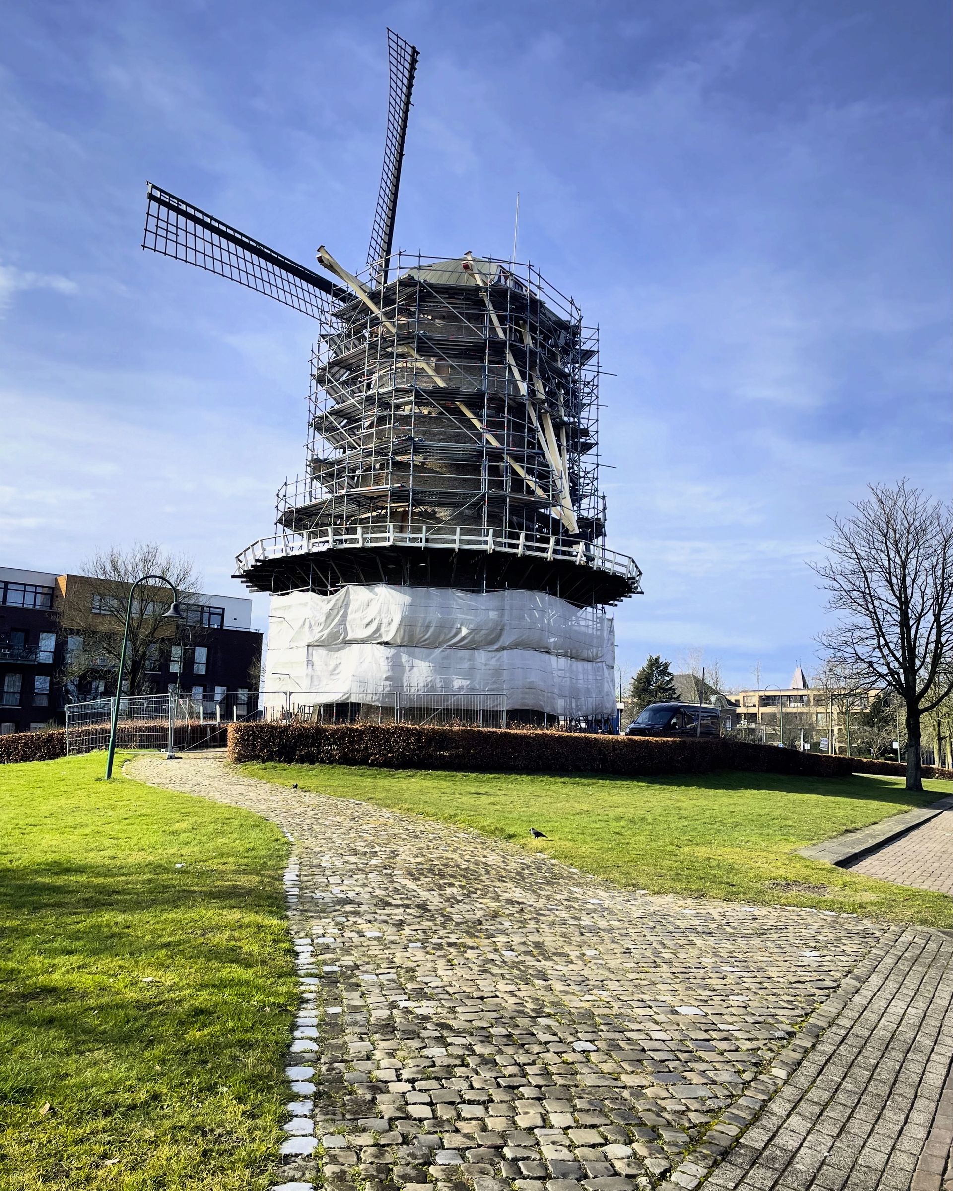 De Bisschopsmolen in Etten-Leur staat in de steigers.