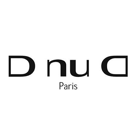 Un logo noir et blanc pour aubade paris sur fond blanc.