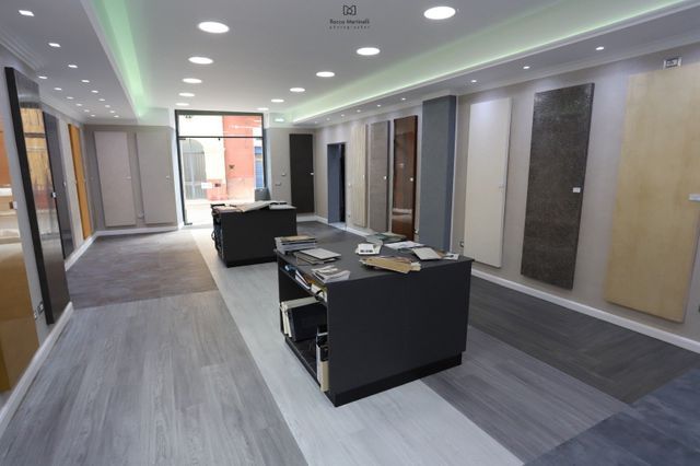 showroom vernici e colori