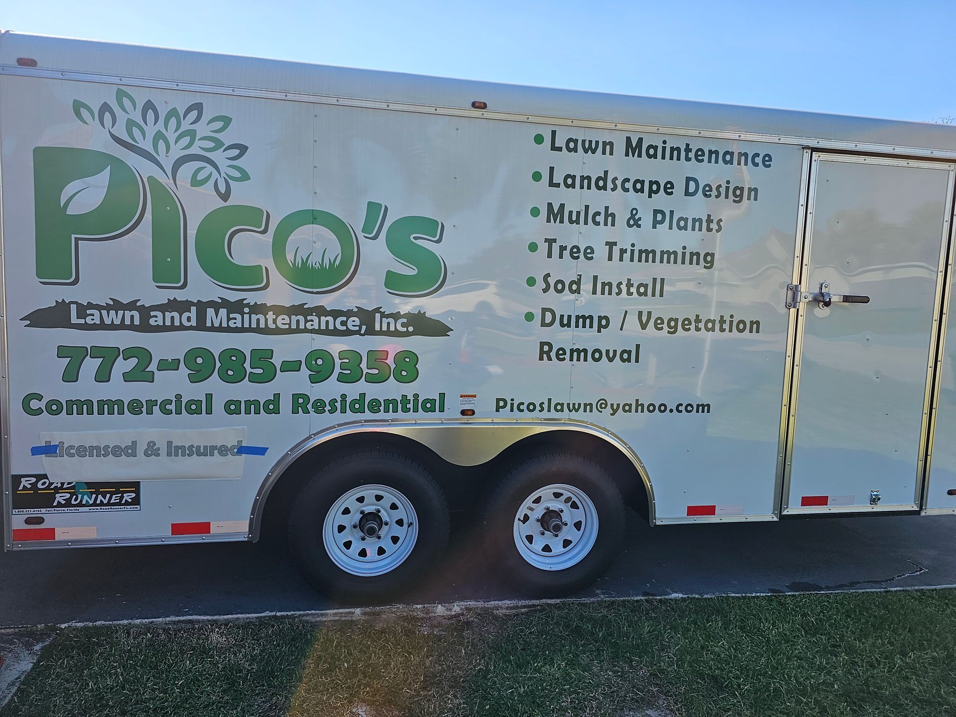 A trailer that says pico 's on the side of it
