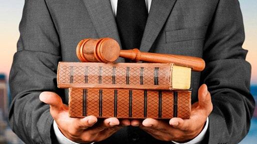 LIC. MARTÍN BALDERAS LUGO - LITIGIOS EN MATERIA LABORAL