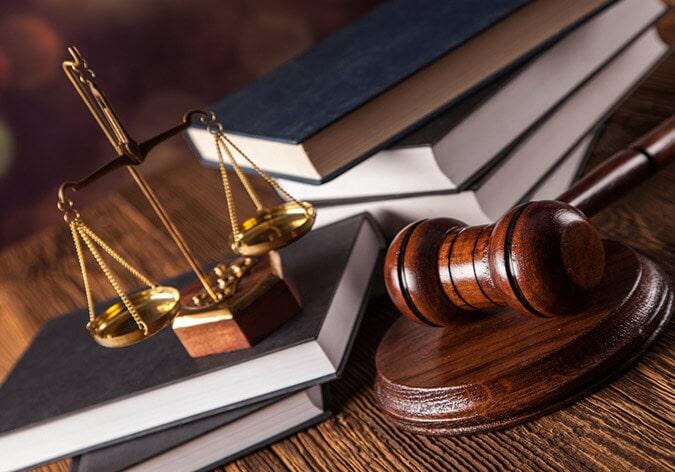 LIC. MARTÍN BALDERAS LUGO - DERECHO