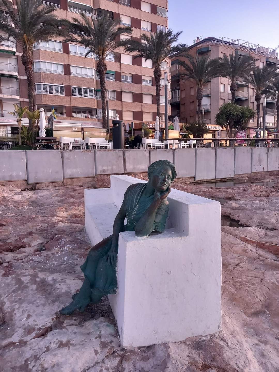 torrevieja playa de la mata casa del ancla aquopolis parque del molino parque aromático zenia boulevar habaneras centro comercial