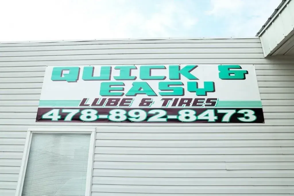 Quick and Easy Lube and Tires Sign