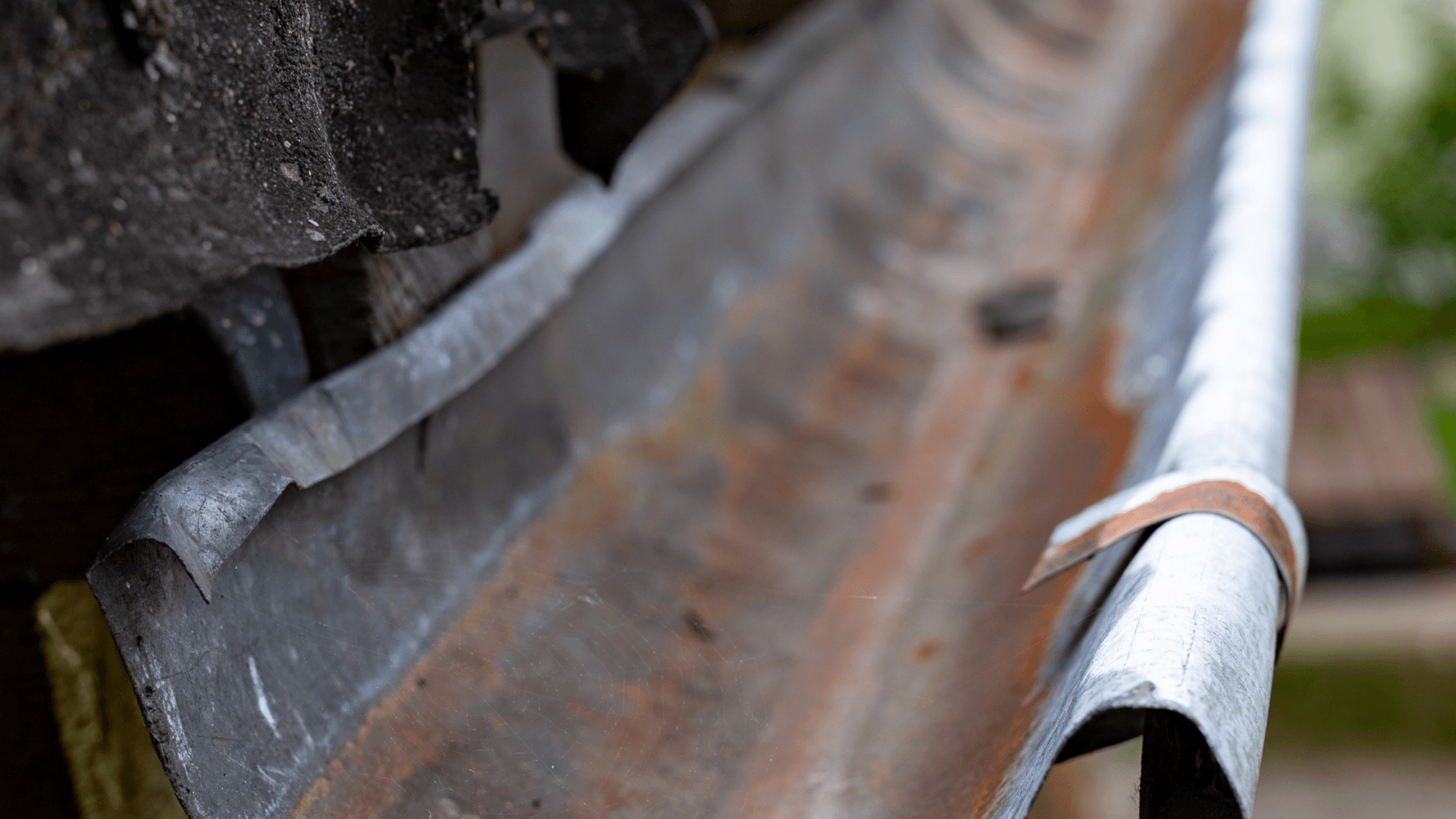 Gutters Detached From Roof, Roof Replacement, Roof Repairs, Roofing Contractor, Sioux Falls SD