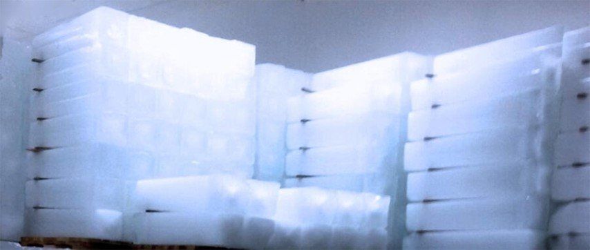 blocchi in ghiaccio per bevande