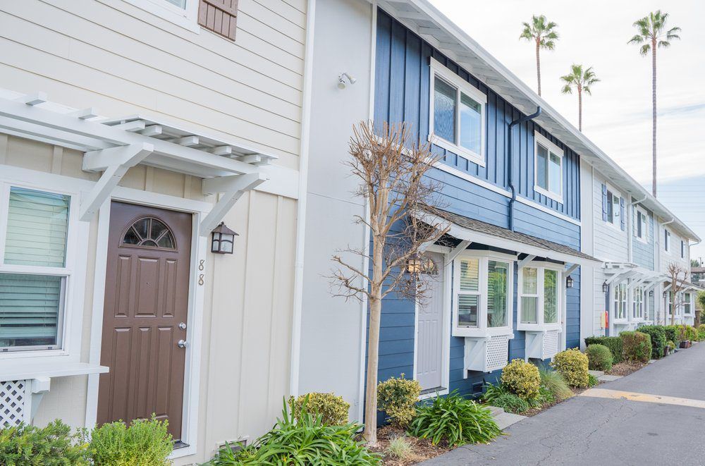 Senior Living & Assisted Living Communities