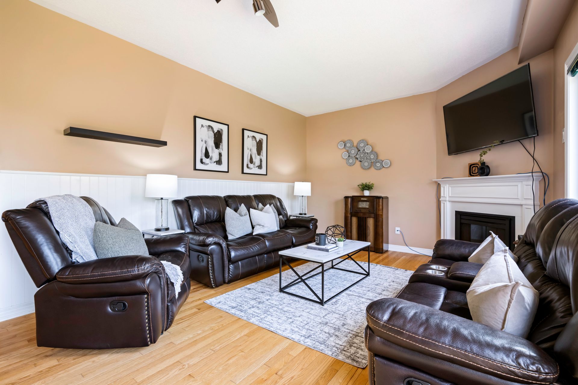 A living room filled with furniture and a flat screen tv.