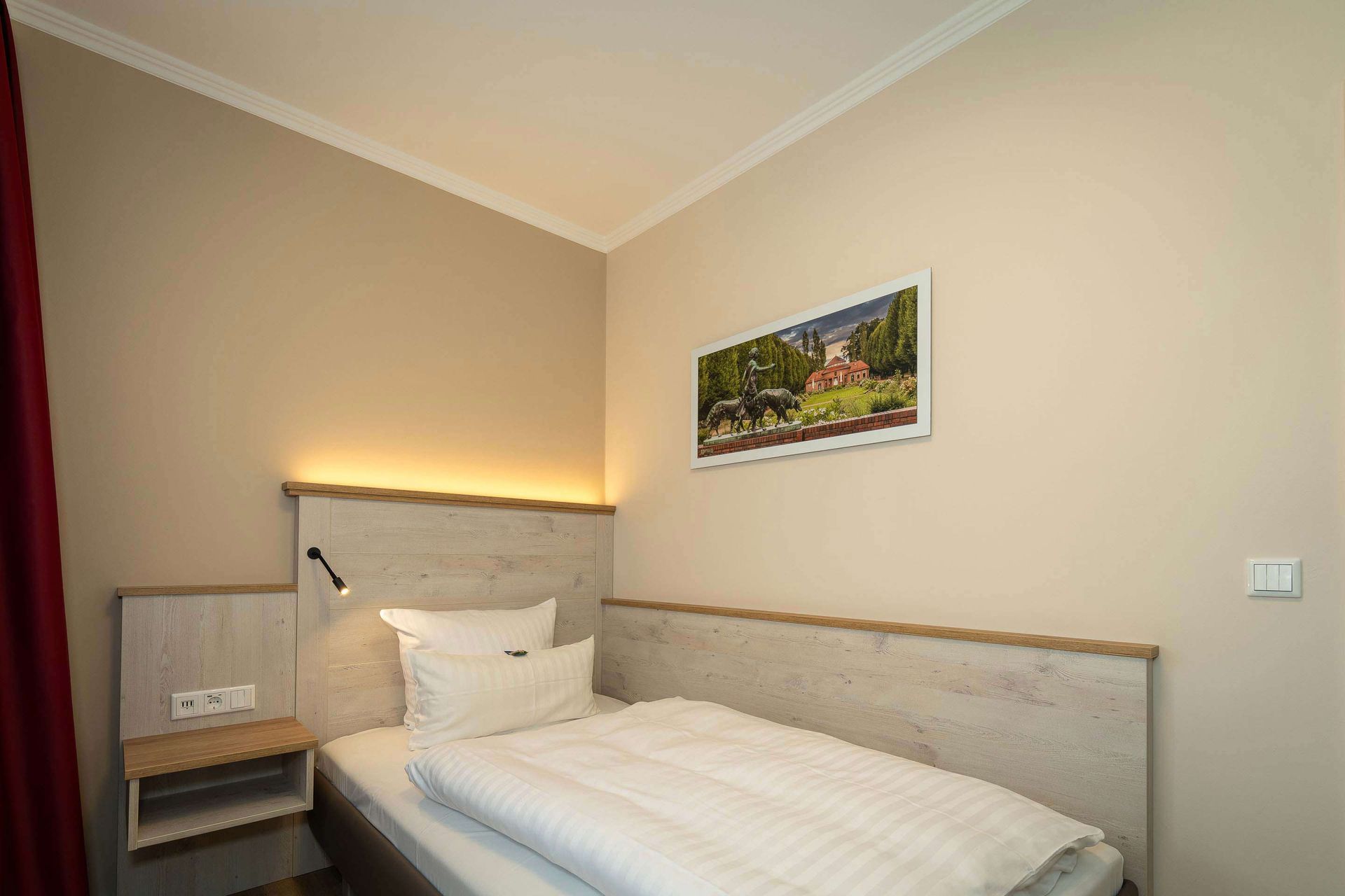 günstiges Einzelzimmer im Boutique Hotel Rosengarten in Hamburg Poppenbüttel / Wellingsbüttel.