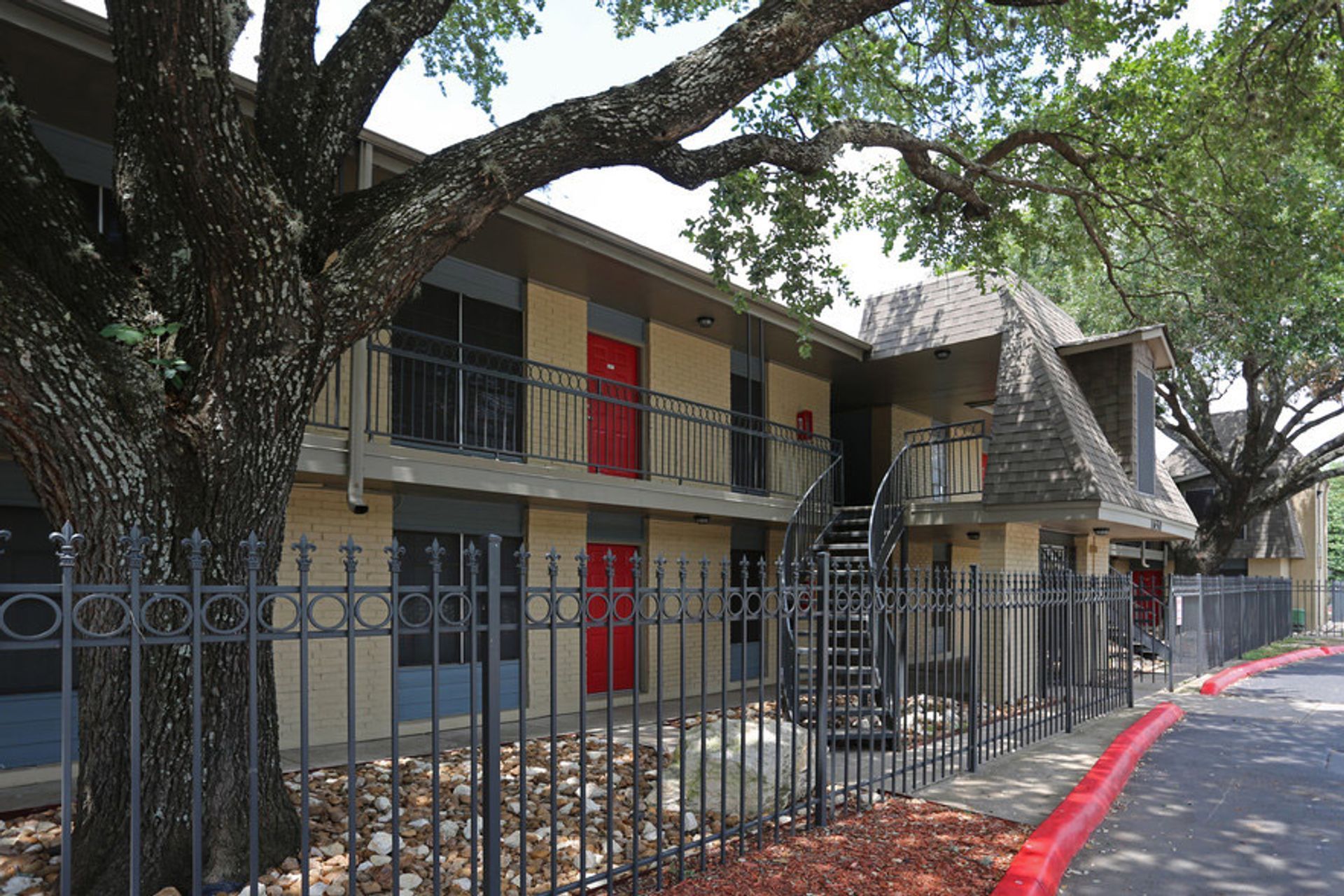 Hamilton Place exterior shot