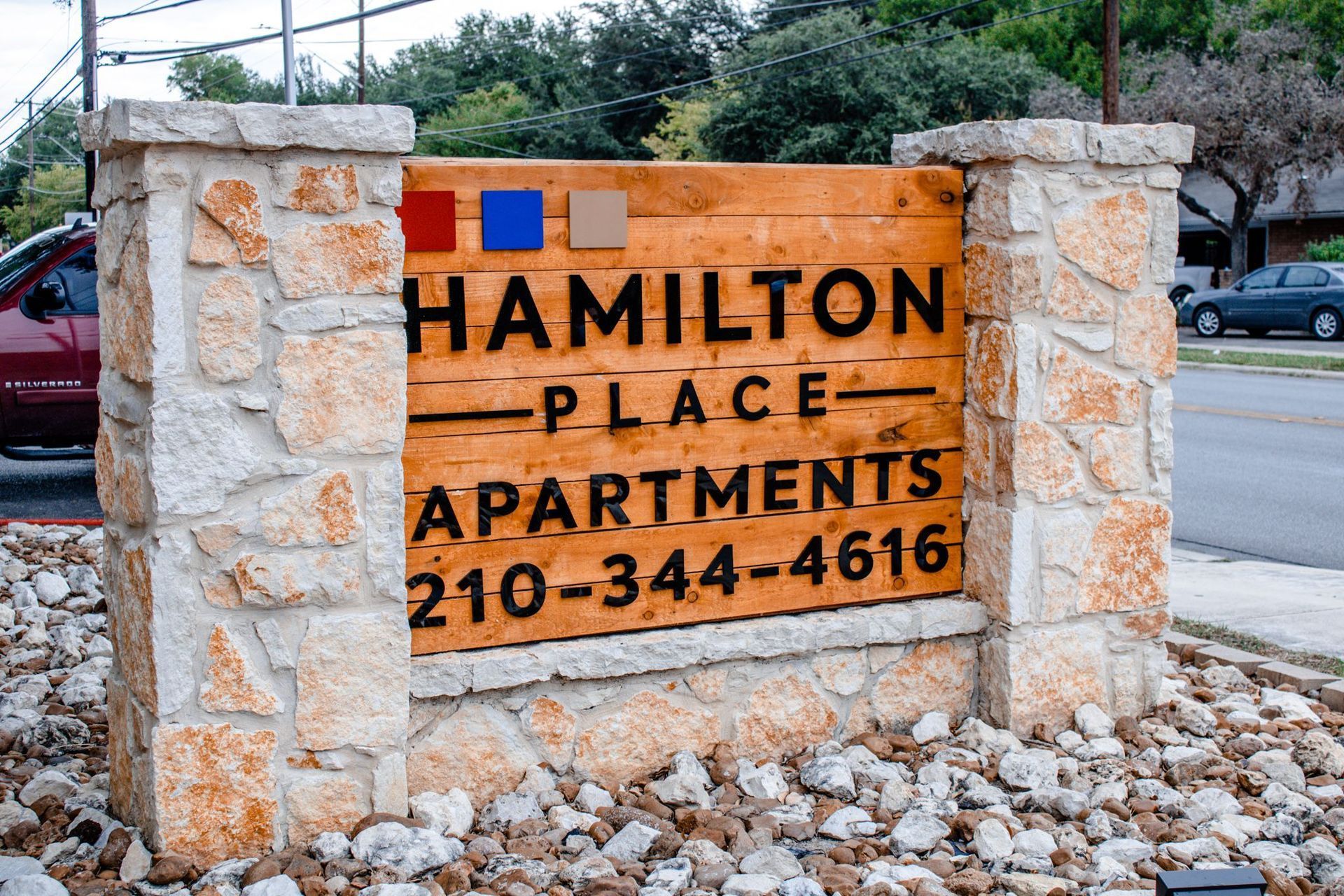 Hamilton Place sign