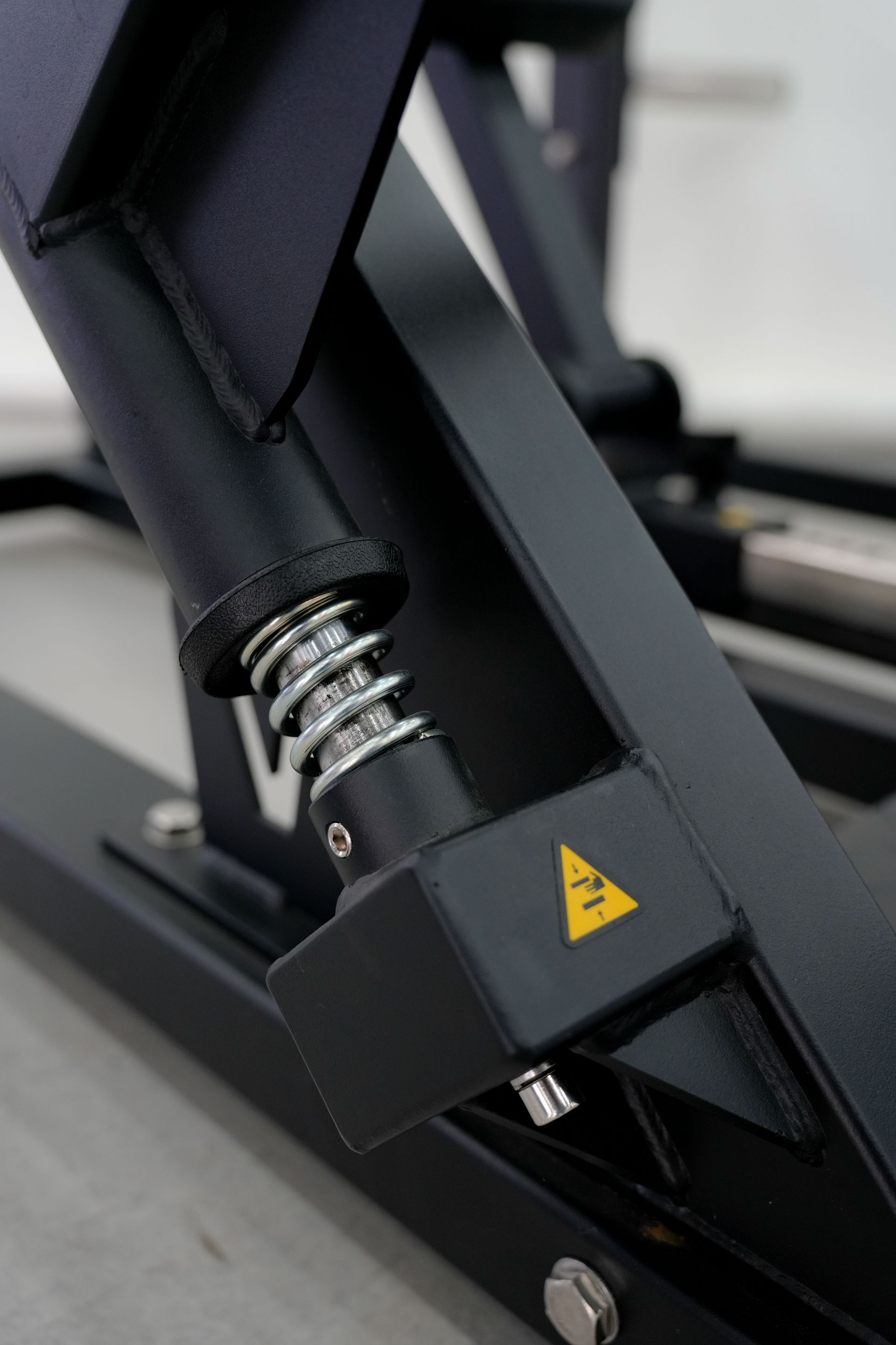 StrengthEQ Linear Multi Grip Row – Upper Back Builder