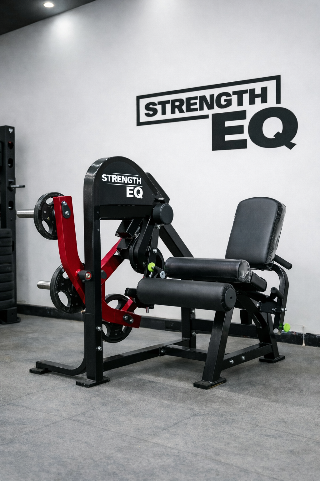 Strength EQ Leg extension / prone leg curl combo