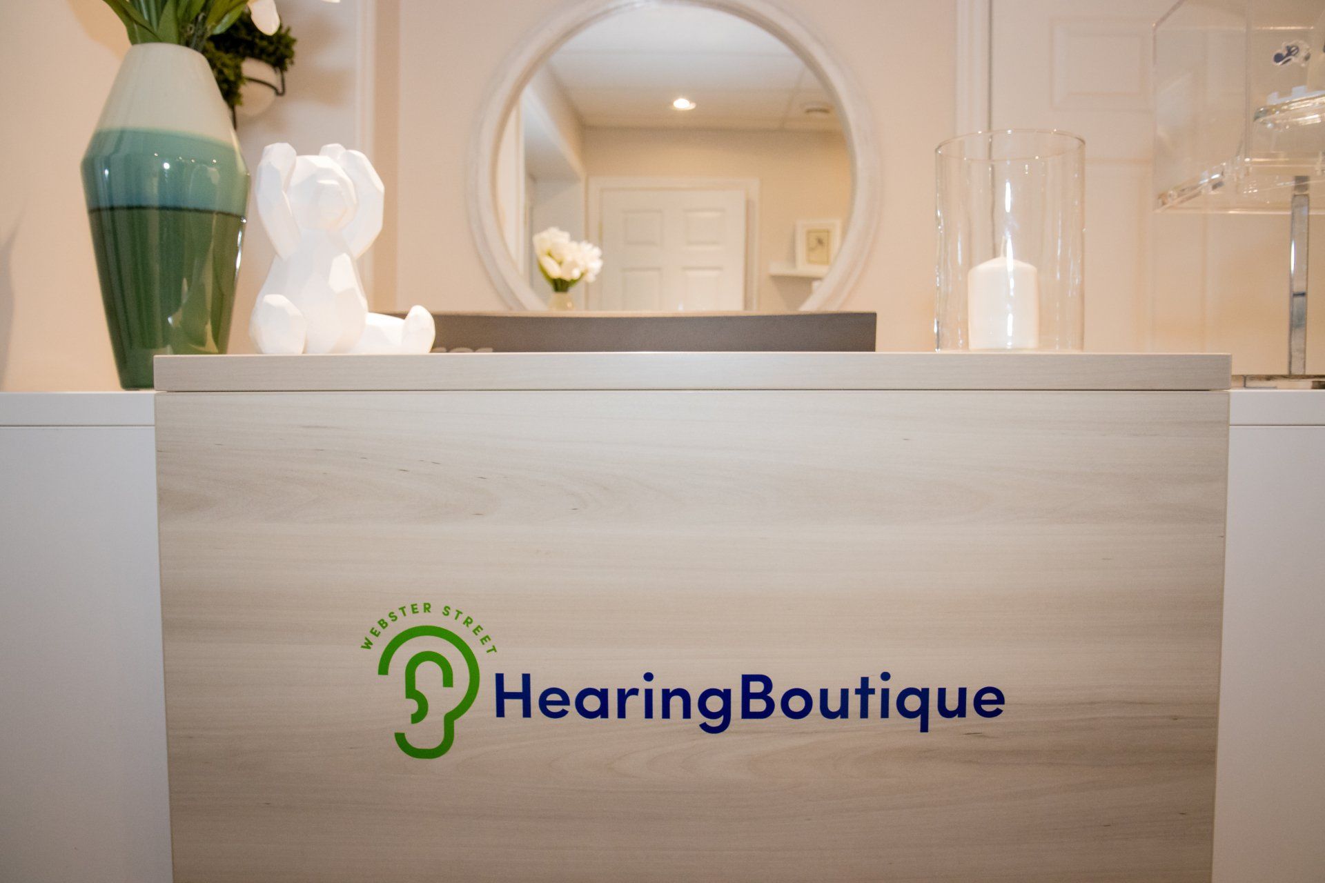 The front desk at the Webster Street Hearing Boutique clinic.