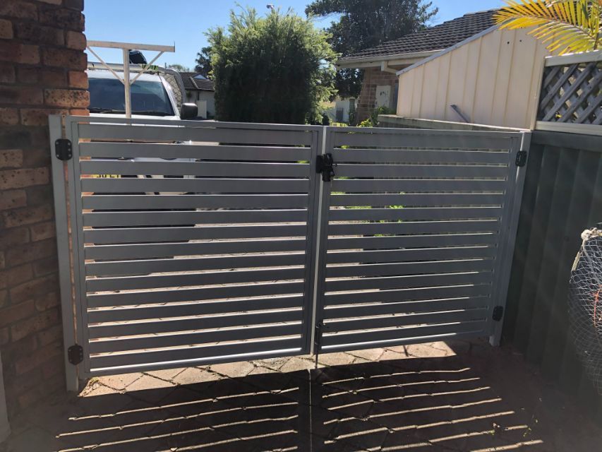 Close Gate — Pool Fences in Taree South, NSW