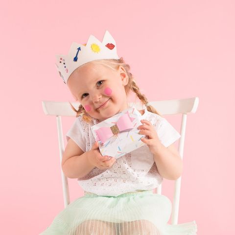 image-458579-Felt_Crown_Girl_45-2085c.w640.jpg?1459488277026