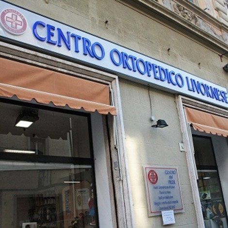 insegna CENTRO ORTOPEDICO LIVORNESE