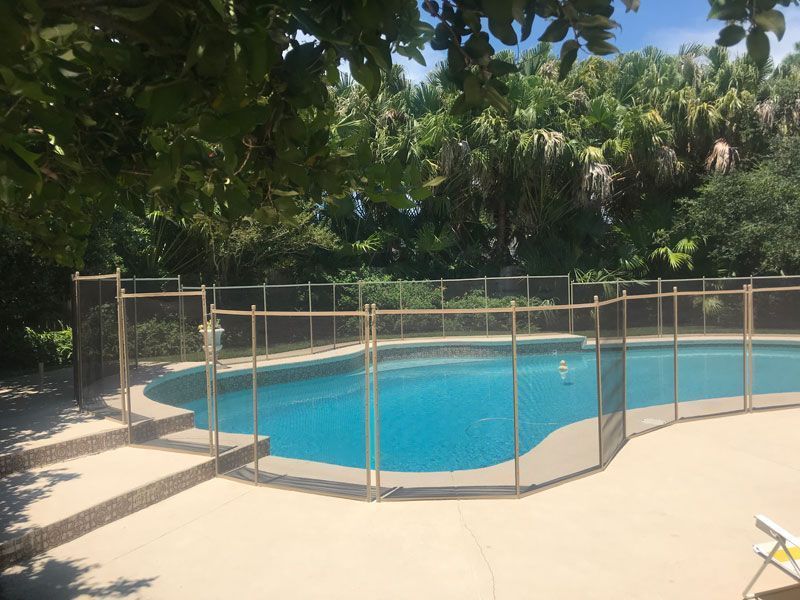 Pool Safety Fence by Toddler Barrier