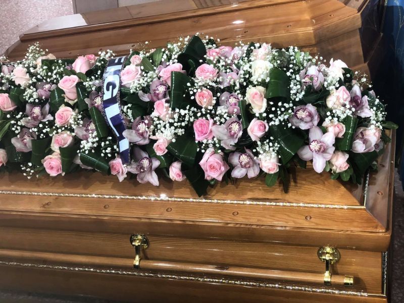 Copribara con fiori bianchi e rosa